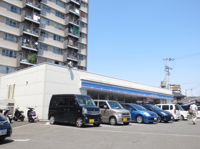 ローソン 岸和田土生町二丁目店(コンビニ)まで1200m レボントゥリはせでⅠ番館