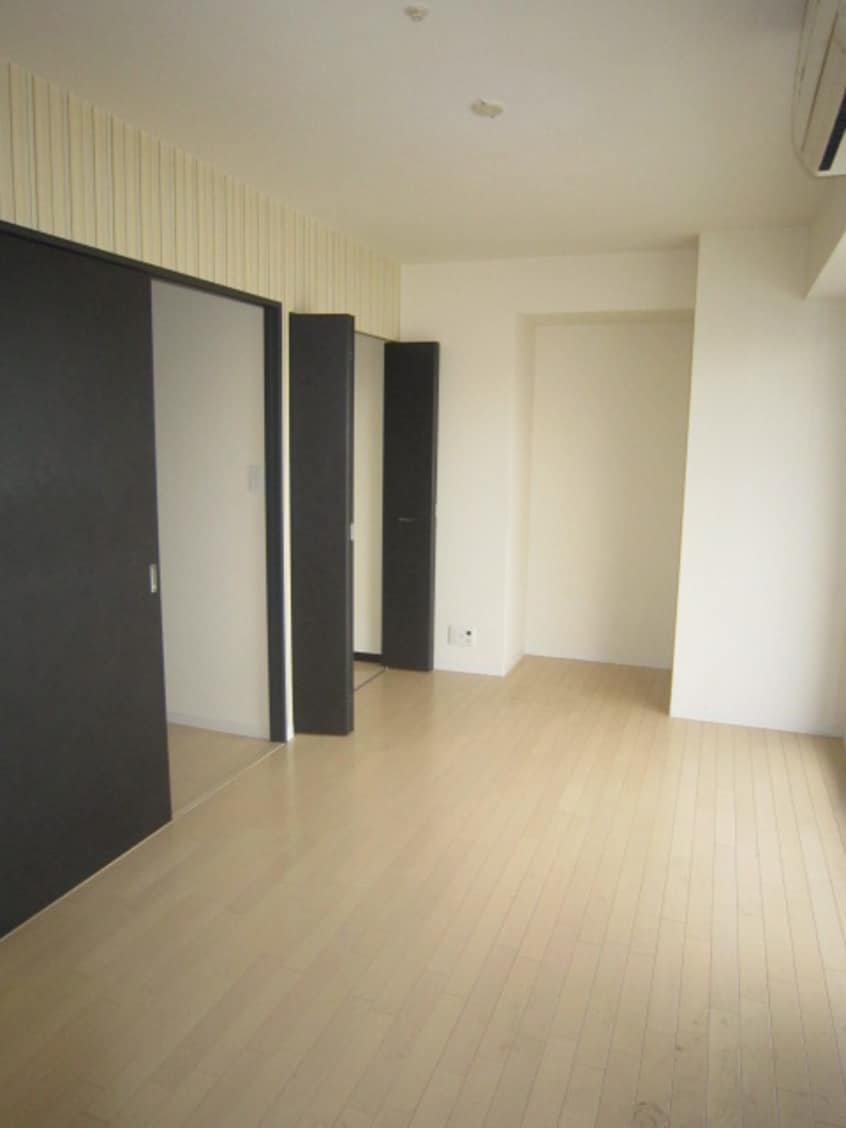 居室 リバ－プレイス梅田北