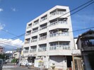 ハイツ上新小松の外観