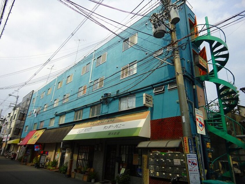 外観写真 フェラ三番館