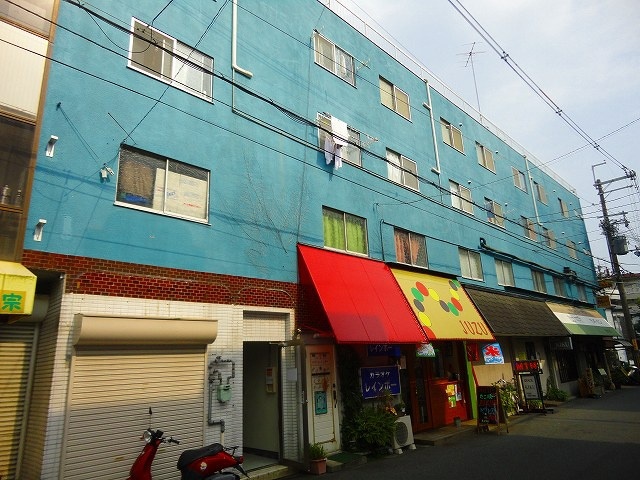 外観写真 フェラ三番館
