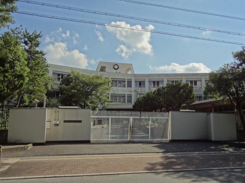 東大阪市立意岐部東小学校(小学校)まで573m 坂下マンション