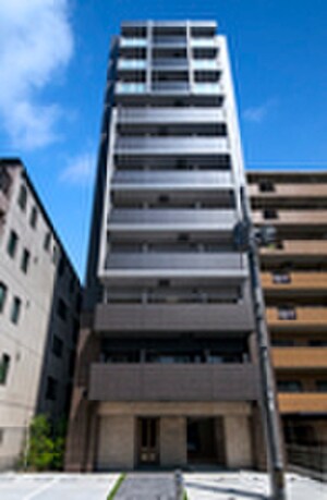 ﾌｧｰｽﾄｽﾃｰｼﾞ心斎橋EAST(704)