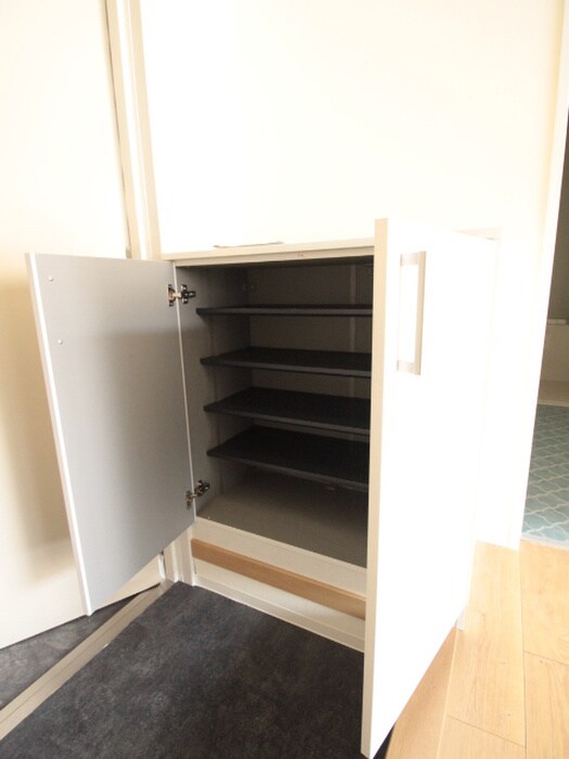 靴箱 ペ－スネ－ジュ足代北