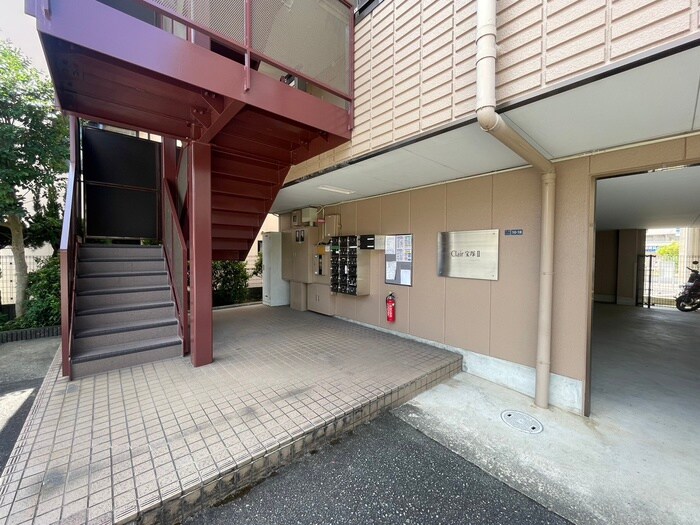 エントランス部分 クレ－ル宝塚Ⅱ