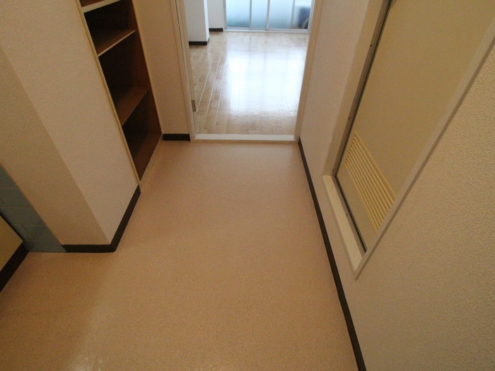 廊下 中之町ＴＫハイツ