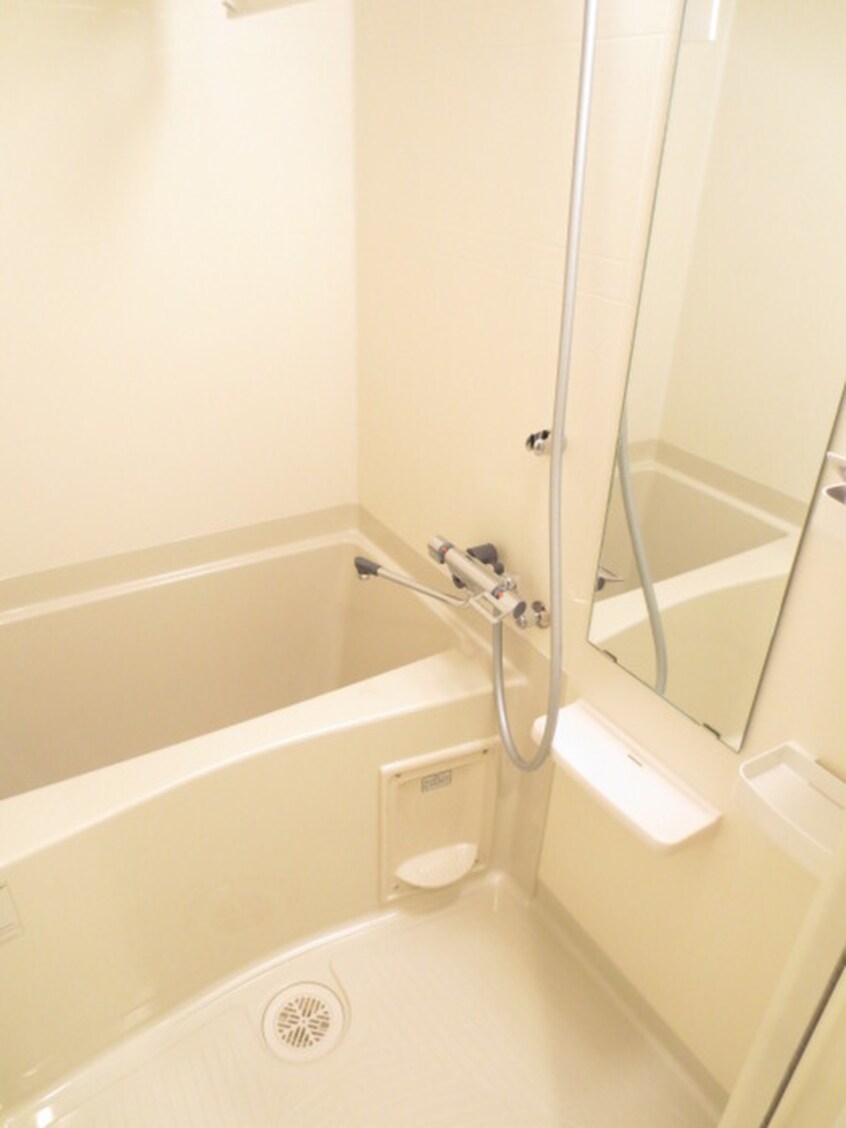 バス／シャワールーム等 ｱｸｱﾌﾟﾚｲｽ天王寺Ⅱ(904)