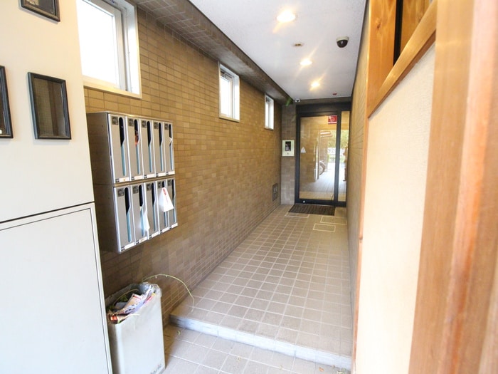 エントランス部分 富士ラビット烏丸一条館