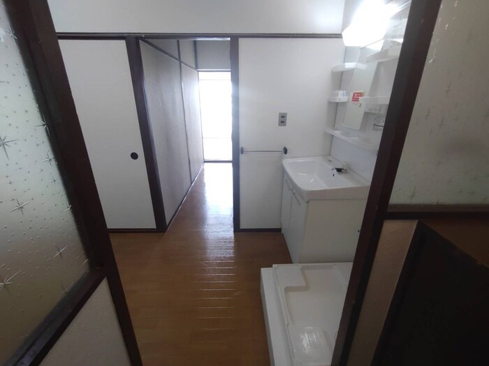 廊下 ヴィラ東伊丹