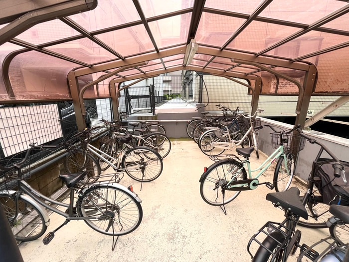 駐輪場 メゾンフレグランス