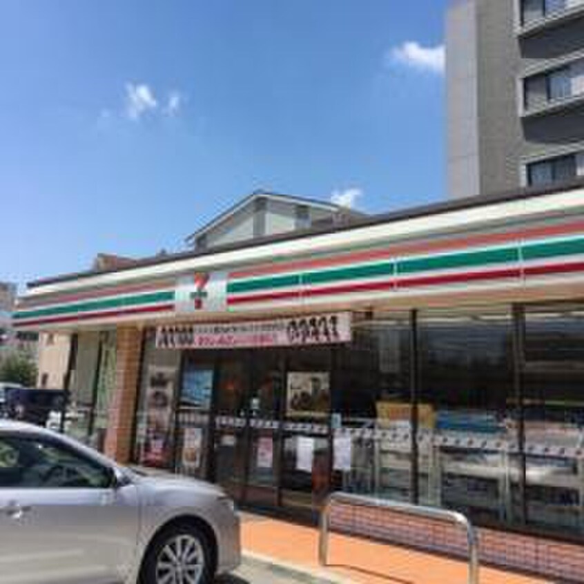 セブンイレブン(コンビニ)まで200m 五兵衛ビル