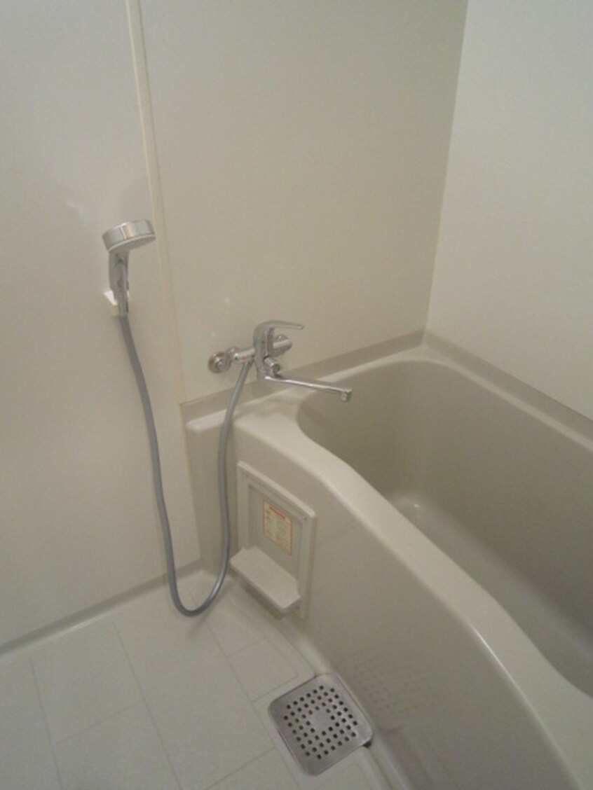 バス／シャワールーム等 ブランチ６１３