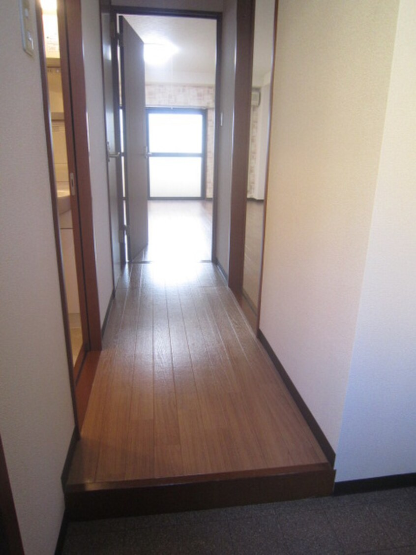 玄関 ブランチ６１３