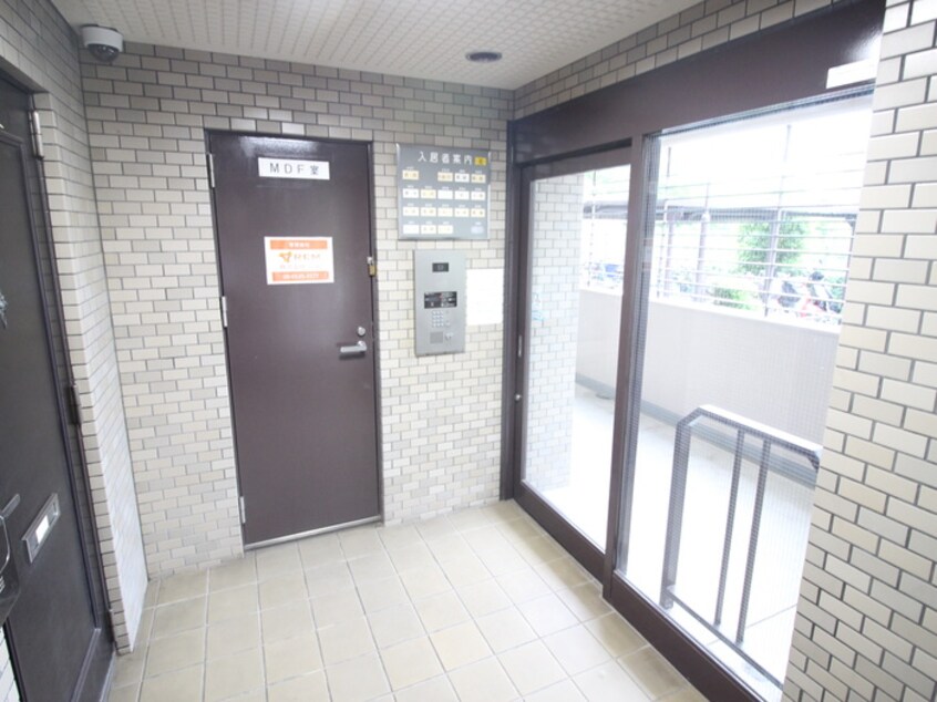 エントランス部分 パ－クビュ－曽根