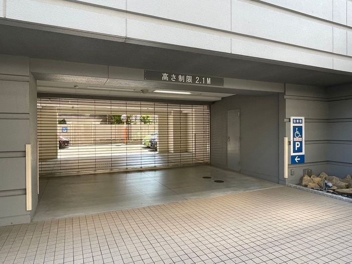 駐車場 アスタ－