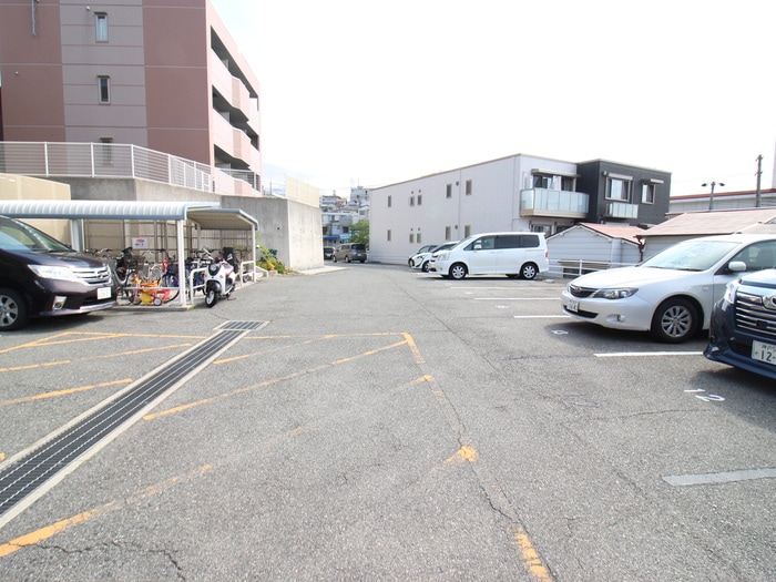 駐車場 メイプル平和台