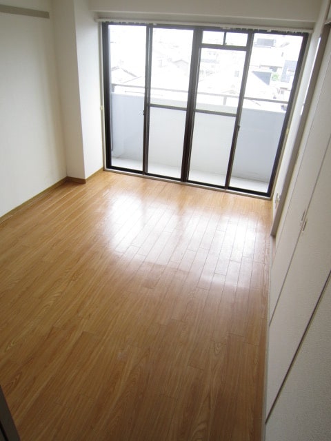 居室 ヴィヴァーチェ千本