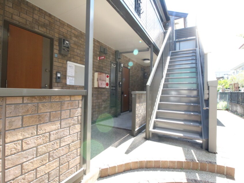 エントランス部分 ハイツ大蔵