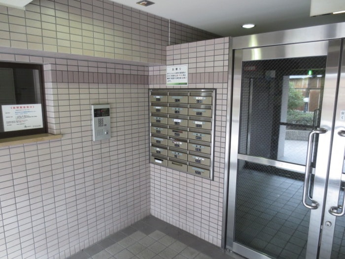 エントランス部分 フェアリ－城東