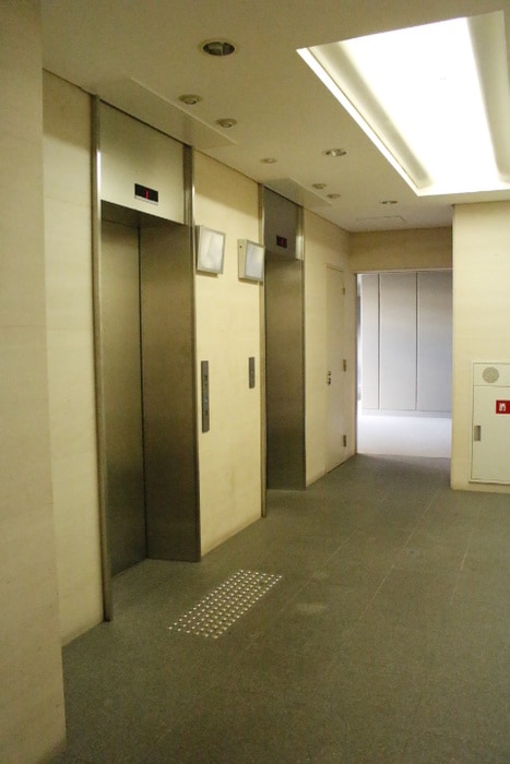 エントランス部分 パインフィ－ルド吉祥院