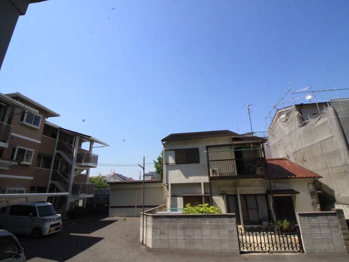 室内からの展望 コ－ポ南野