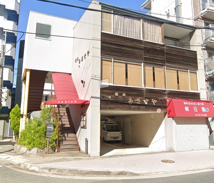 焼肉あさひや(その他飲食（ファミレスなど）)まで40m ONLY ONE 川西駅前