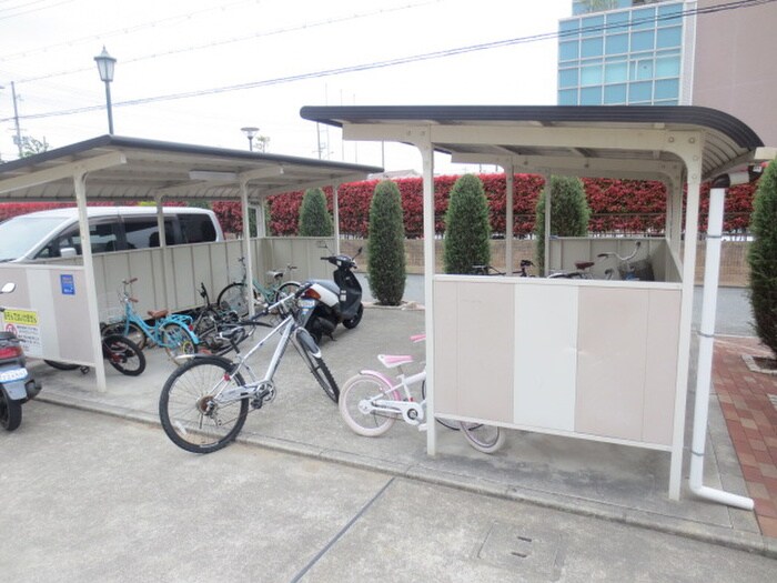駐輪場 アルコバレ－ノ