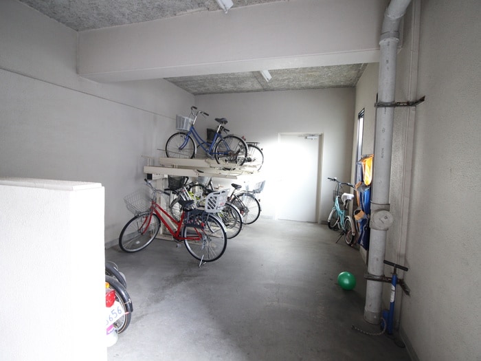駐輪場 西明石マンション