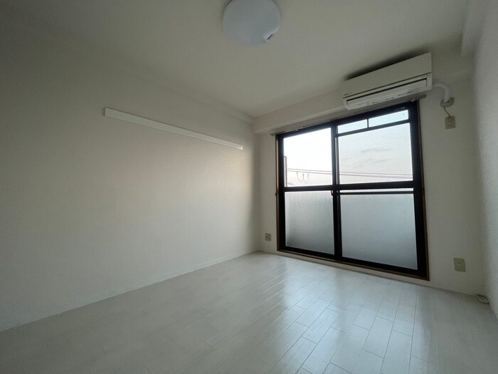 居室 アバンティー片山