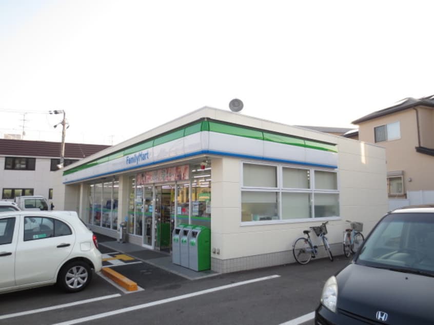 ファミリーマート(コンビニ)まで660m アネックス宝塚