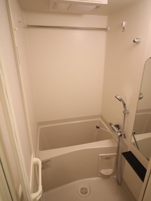 バス／シャワールーム等 ﾌﾟﾚｻﾝｽ新大阪ｻﾞ･ﾃﾞｲｽﾞ(1001)