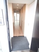 玄関 ﾌﾟﾚｻﾝｽ新大阪ｻﾞ･ﾃﾞｲｽﾞ(1001)