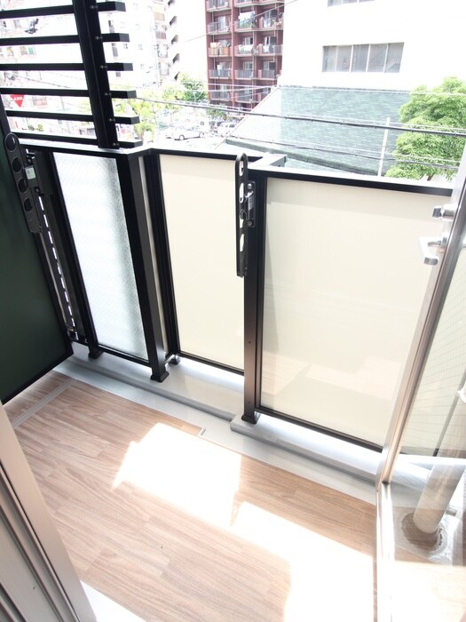ベランダ・バルコニー ﾌﾟﾚｻﾝｽ新大阪ｻﾞ･ﾃﾞｲｽﾞ(1001)
