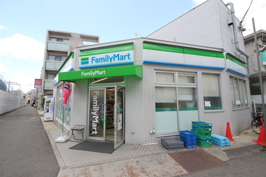 ファミリーマート 阪神青木駅前店(コンビニ)まで300m AILE青木