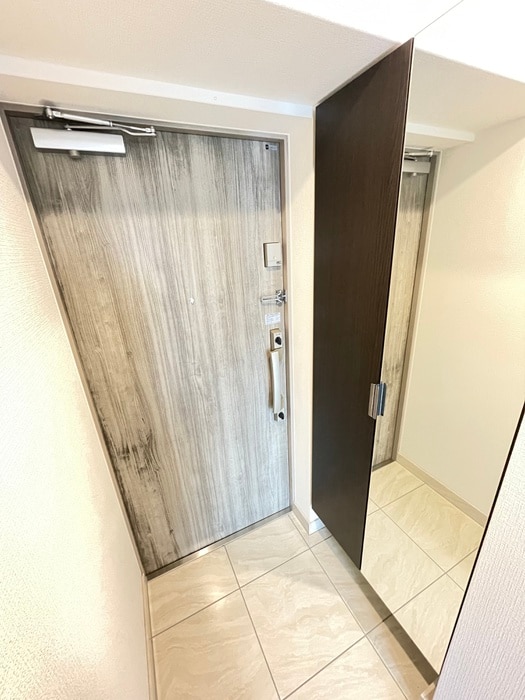 玄関 ベラジオ雅び烏丸十条Ⅱ(810)