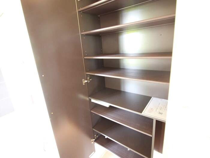 靴箱 ストラ－ダ