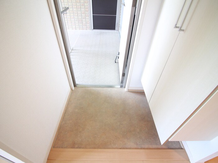 玄関 ストラ－ダ
