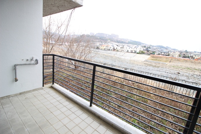 ベランダ・バルコニー リバ－サイド宝塚