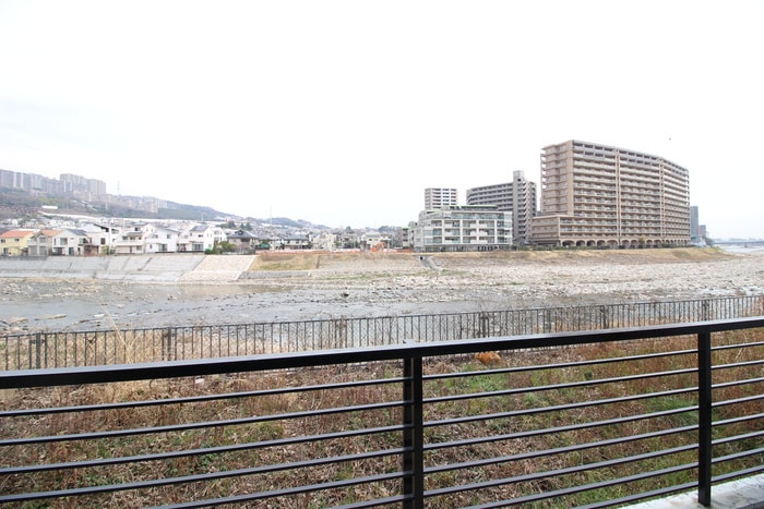 室内からの展望 リバ－サイド宝塚
