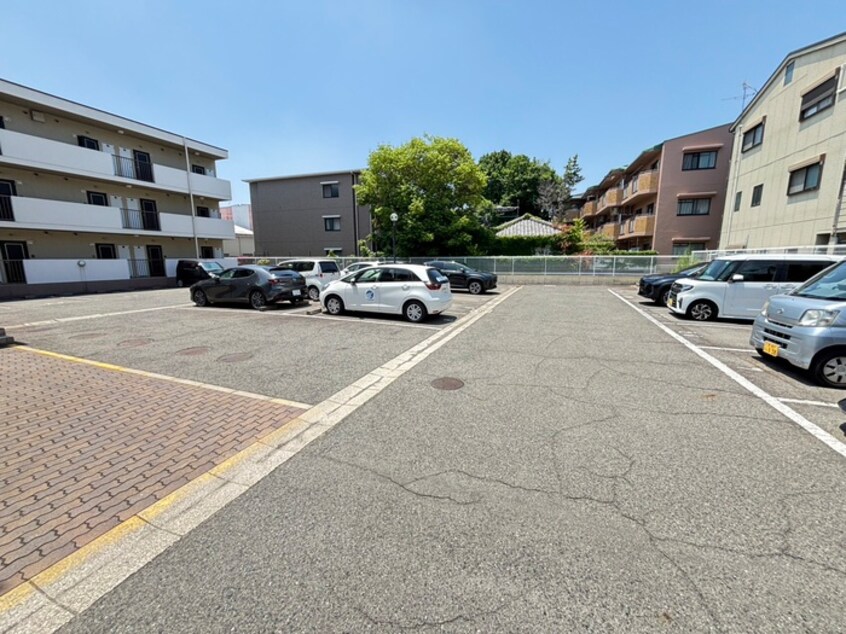 駐車場 グランエクセル北花田