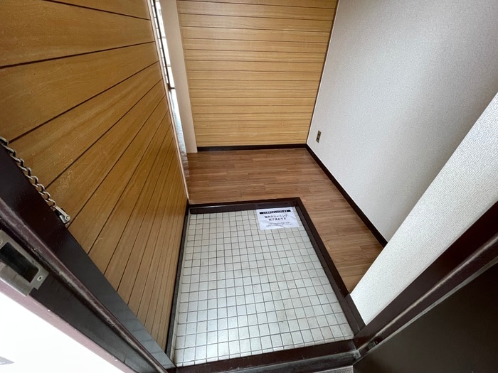 玄関 ロイヤルハイツ藤田