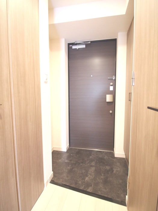 玄関 ﾌﾟﾚｻﾝｽ新大阪ｺｱｼﾃｨ（802）