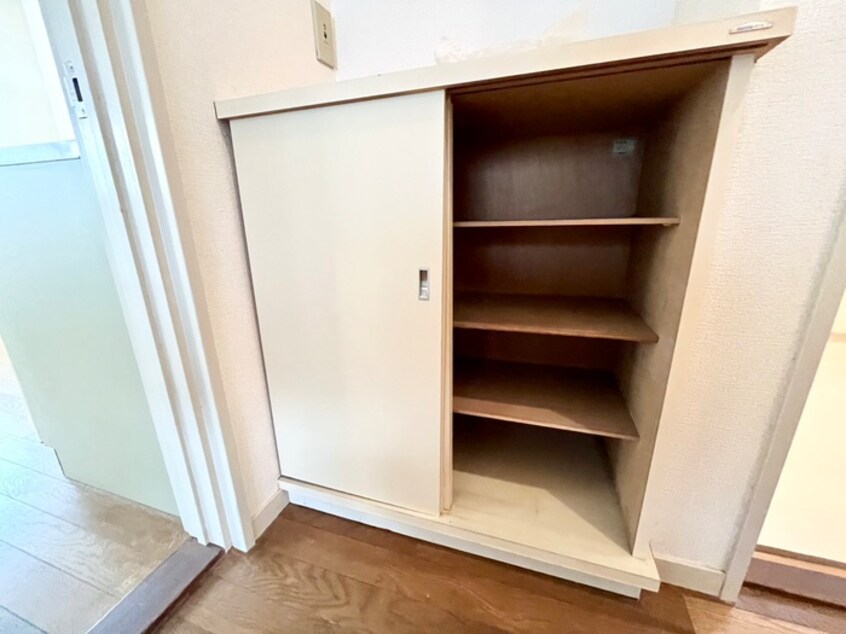 靴箱 ハイムオークラ