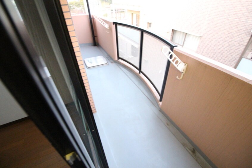 ベランダ・バルコニー ハイネス岡本