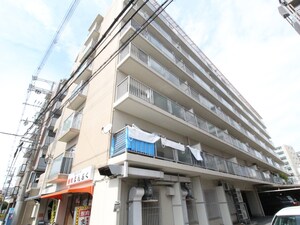 ファミリーコーポ江坂（305）