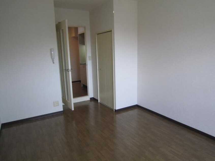 居室 アンシャンテ