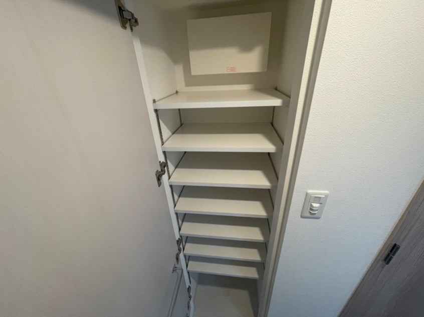 靴箱 神戸国香通Futur