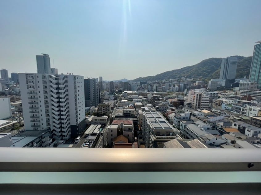 室内からの展望 神戸国香通Futur