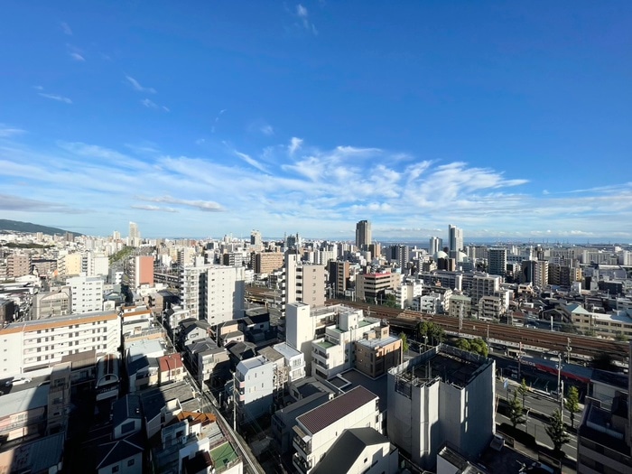 室内からの展望 神戸国香通Futur