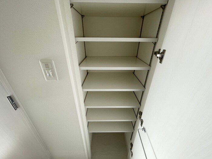 靴箱 神戸国香通Futur